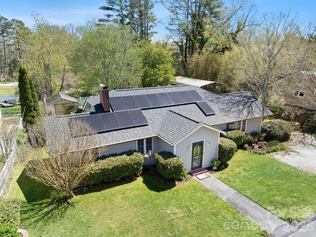 1614 Ridgewood Boulevard, Hendersonville, NC 28791