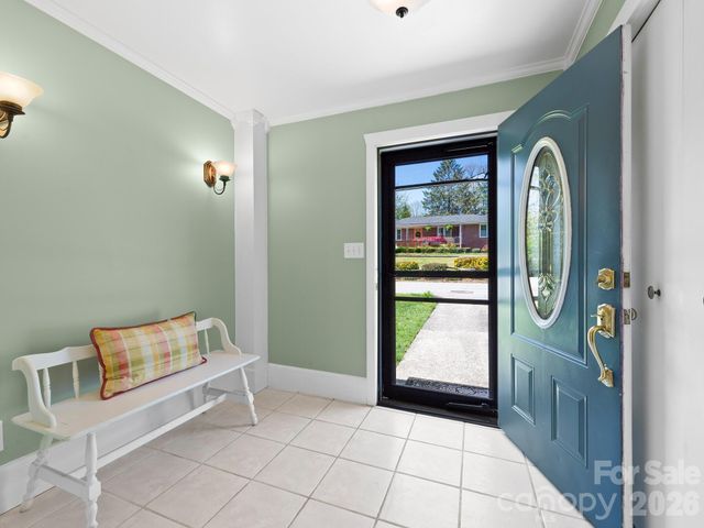 1614 Ridgewood Boulevard, Hendersonville, NC 28791