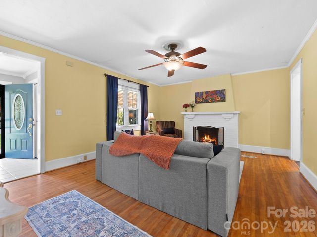 1614 Ridgewood Boulevard, Hendersonville, NC 28791