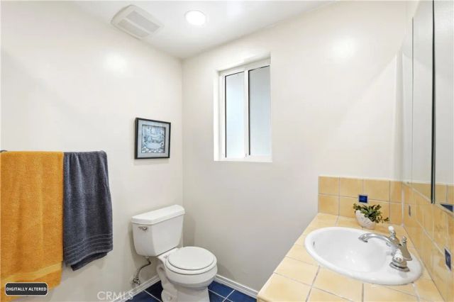 904 Solano Avenue, Albany, CA 94706
