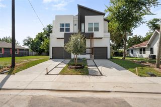 1220 E 33rd Street, Houston, TX 77022