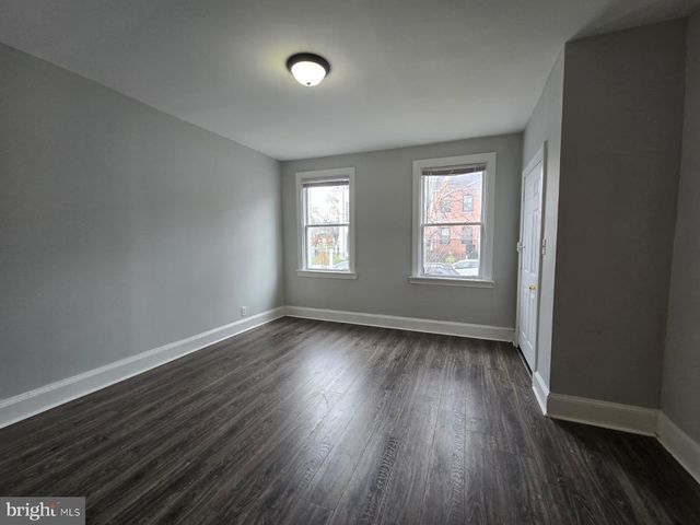 1616 ISHERWOOD ST NE, Washington, DC 20002