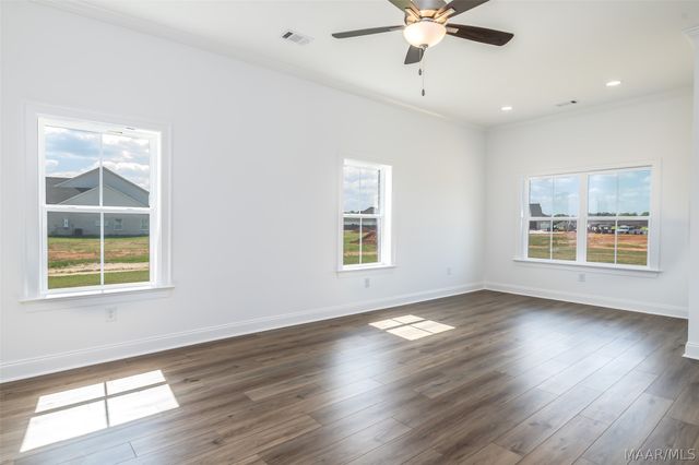 305 Hillston Drive, Wetumpka, AL 36093