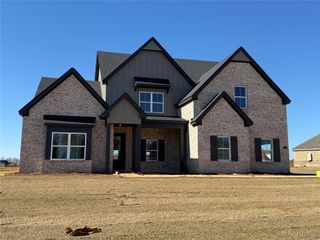 305 Hillston Drive, Wetumpka, AL 36093