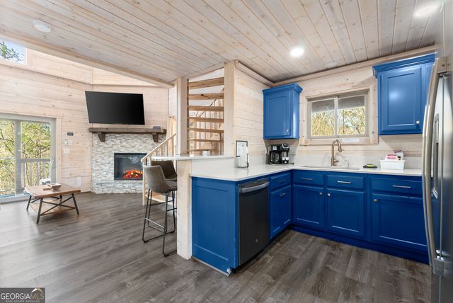 184 Walnut Ridge Drive, Cleveland, GA 30528