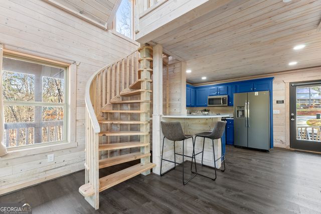 184 Walnut Ridge Drive, Cleveland, GA 30528