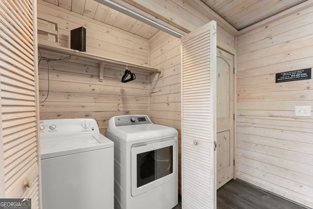 184 Walnut Ridge Drive, Cleveland, GA 30528