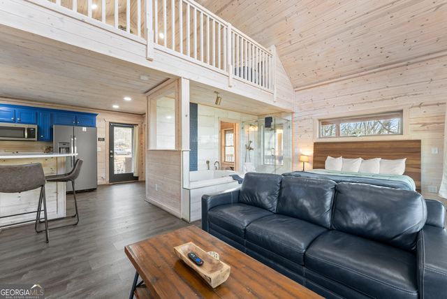 184 Walnut Ridge Drive, Cleveland, GA 30528