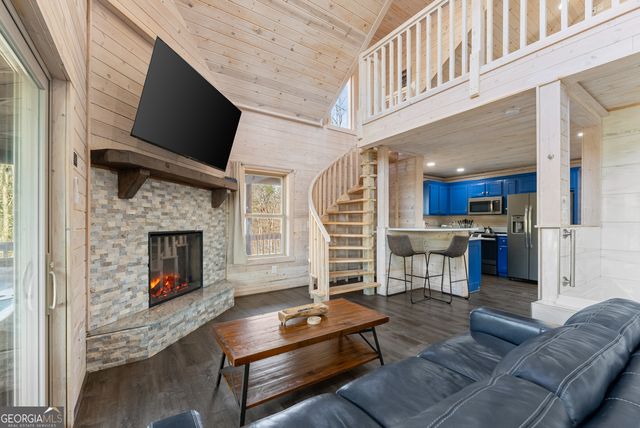 184 Walnut Ridge Drive, Cleveland, GA 30528