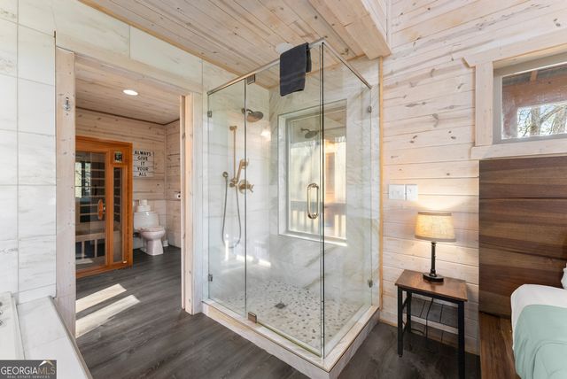 184 Walnut Ridge Drive, Cleveland, GA 30528