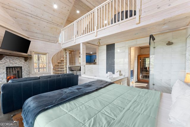 184 Walnut Ridge Drive, Cleveland, GA 30528