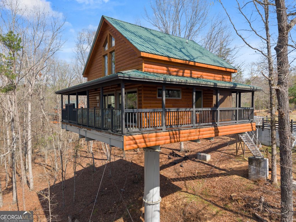 184 Walnut Ridge Drive, Cleveland, GA 30528