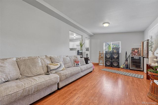 841 S Oakland Street, Aurora, CO 80012