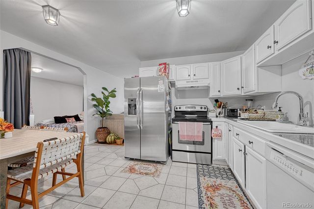 841 S Oakland Street, Aurora, CO 80012