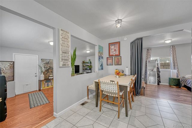 841 S Oakland Street, Aurora, CO 80012