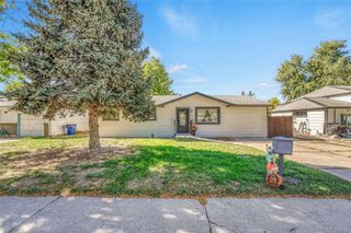 841 S Oakland Street, Aurora, CO 80012