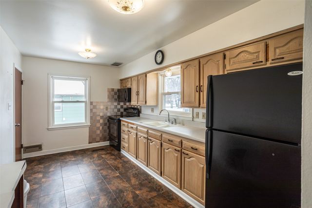 2744 Indianapolis Avenue, Des Moines, IA 50317