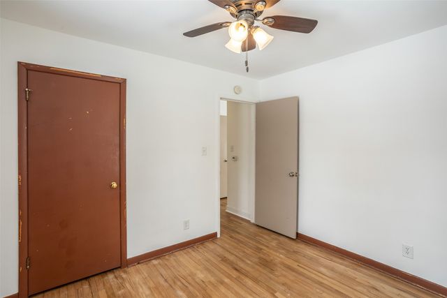 2744 Indianapolis Avenue, Des Moines, IA 50317