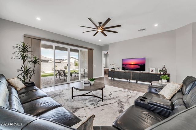 10518 W Albert Lane, Peoria, AZ 85382