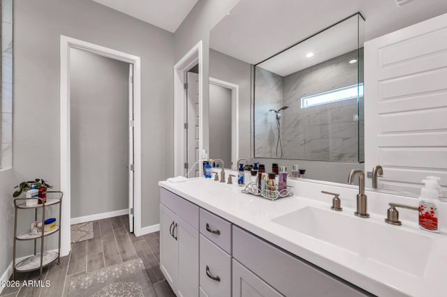 10518 W Albert Lane, Peoria, AZ 85382