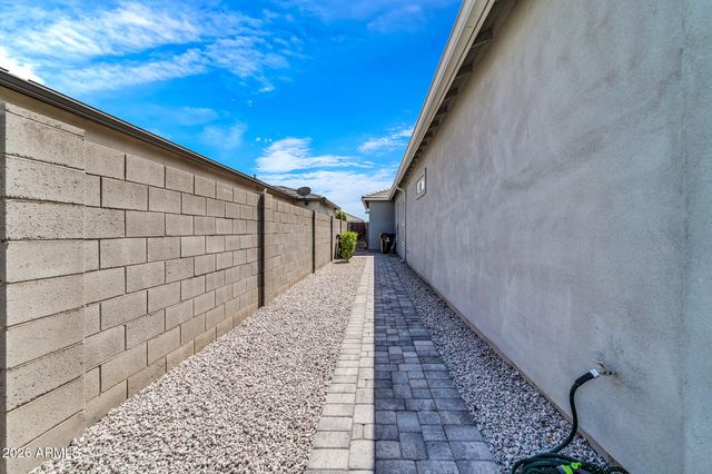 10518 W Albert Lane, Peoria, AZ 85382