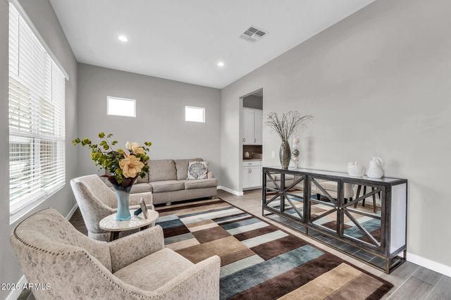 10518 W Albert Lane, Peoria, AZ 85382