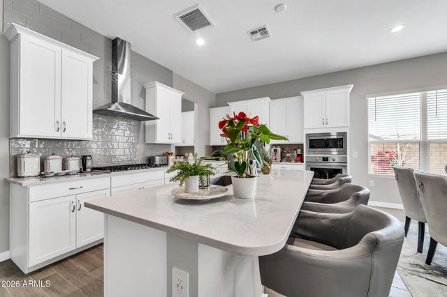 10518 W Albert Lane, Peoria, AZ 85382