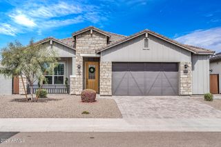 10518 W Albert Lane, Peoria, AZ 85382