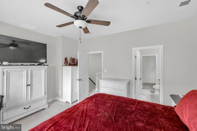 7111 SOLLERS POINT RD, Baltimore, MD 21222