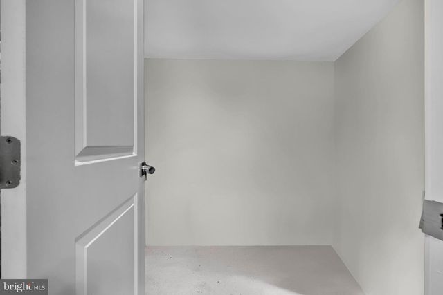 7111 SOLLERS POINT RD, Baltimore, MD 21222