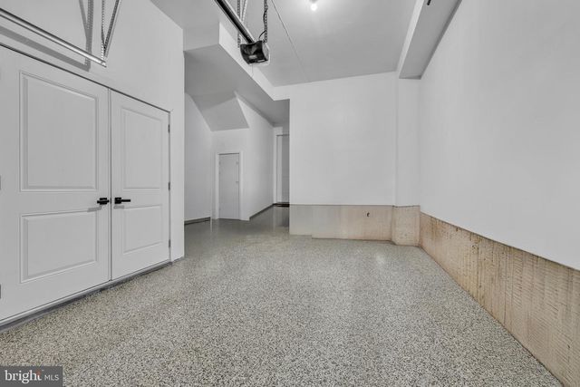 7111 SOLLERS POINT RD, Baltimore, MD 21222