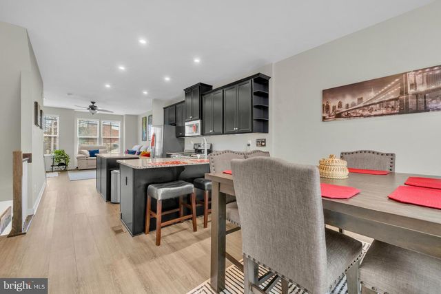 7111 SOLLERS POINT RD, Baltimore, MD 21222