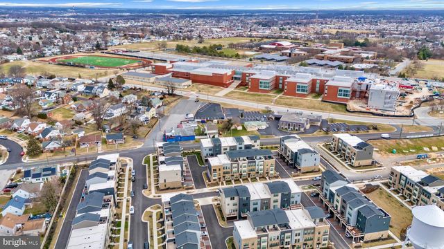 7111 SOLLERS POINT RD, Baltimore, MD 21222