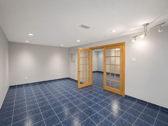 8269 RIVER, Pennsauken, NJ 08110