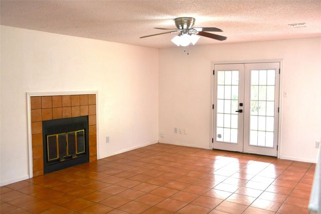 1207 Crupp CT, Austin, TX 78753