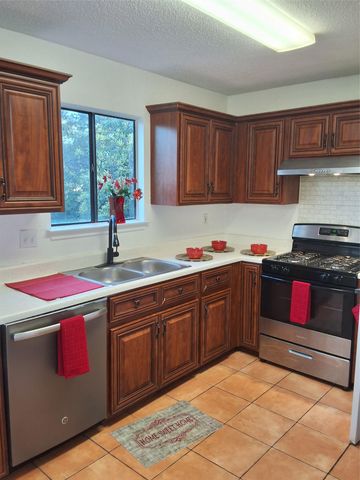 1207 Crupp CT, Austin, TX 78753