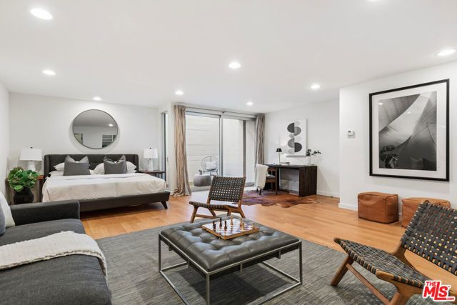 2307 Oakwood Avenue, Venice (los Angeles), CA 90291