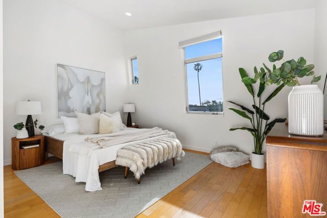 2307 Oakwood Avenue, Venice (los Angeles), CA 90291