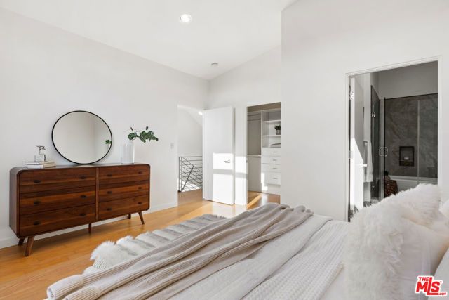 2307 Oakwood Avenue, Venice (los Angeles), CA 90291