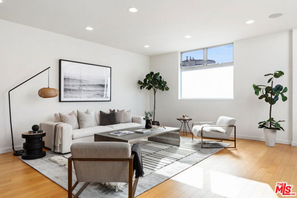 2307 Oakwood Avenue, Venice (los Angeles), CA 90291