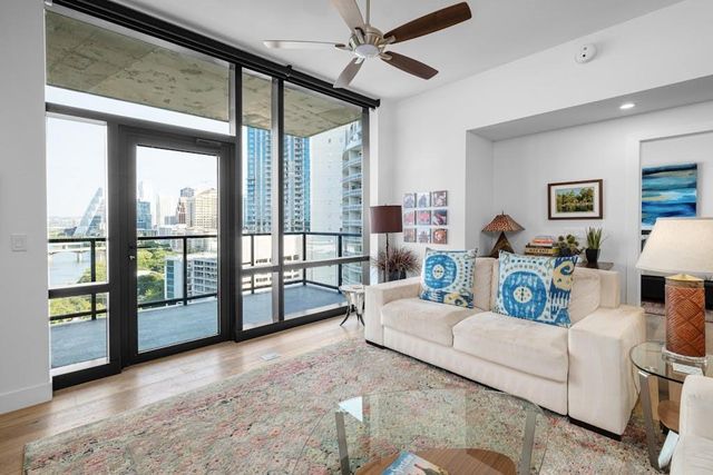 70 Rainey ST 1306, Austin, TX 78701