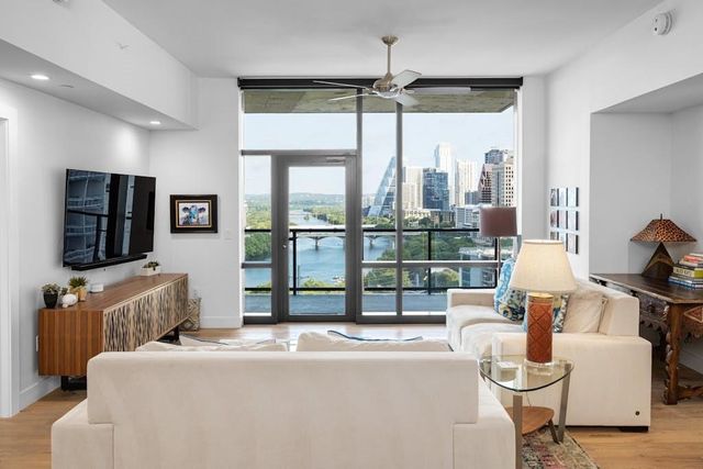 70 Rainey ST 1306, Austin, TX 78701