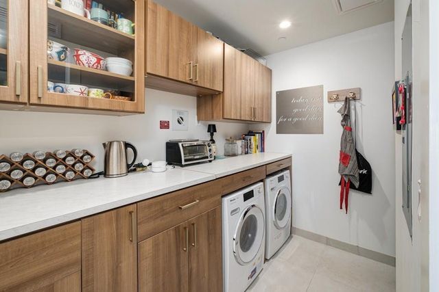 70 Rainey ST 1306, Austin, TX 78701