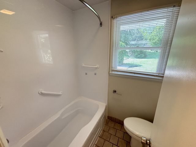 105 Woodyside Dr, Hendersonville, TN 37075