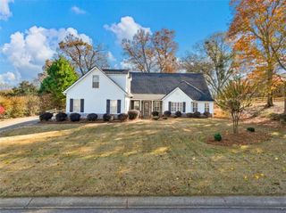 38 Berry Hill Lane, Hoschton, GA 30548