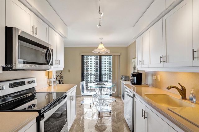 1201 S Ocean Dr 1905N, Hollywood, FL 33019