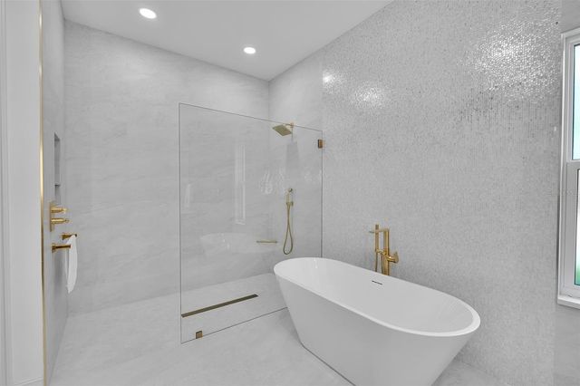 8986 BLOOMFIELD BOULEVARD, Sarasota, FL 34238