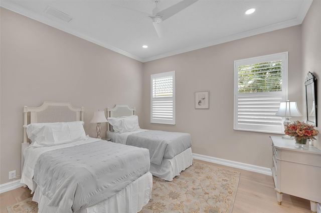 8986 BLOOMFIELD BOULEVARD, Sarasota, FL 34238