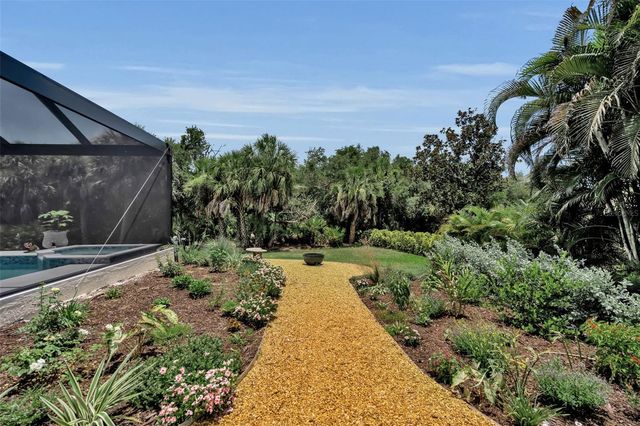 8986 BLOOMFIELD BOULEVARD, Sarasota, FL 34238