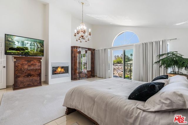 18248 Rosita Street, Los Angeles, CA 91356